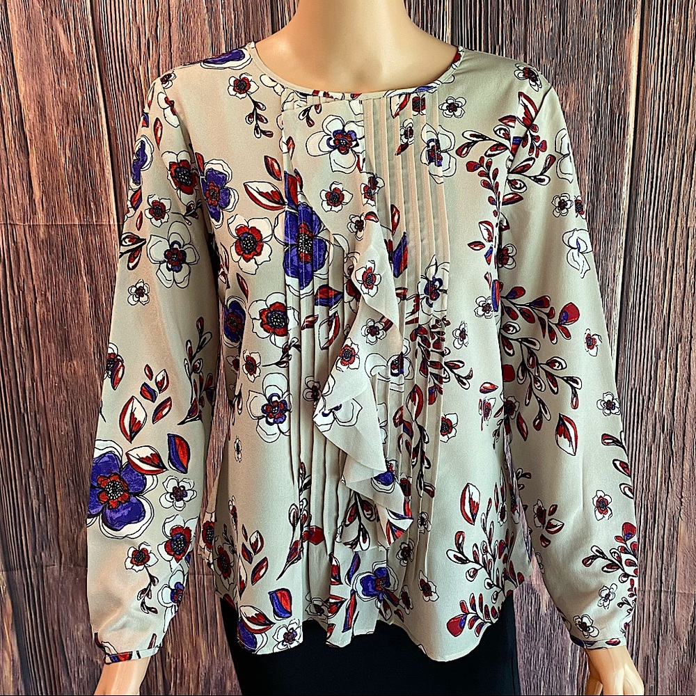 Banana Republic size small light gray blue & red floral business casual